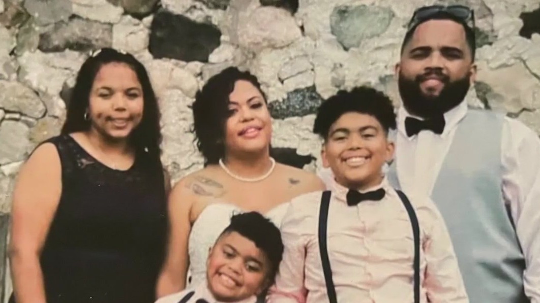 Lights display raises money for family after loss
